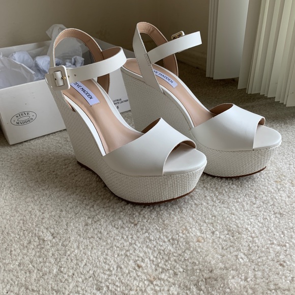 Steve Madden Shoes - NWT Steve Madden White 5.5” Platform Wedges